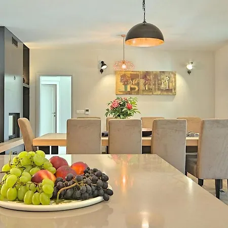 Holiday home Lori Porec