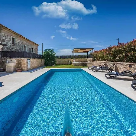 Lori Holiday home Porec