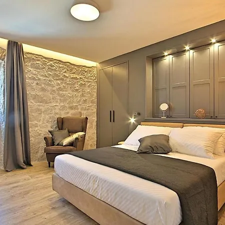 Holiday home Lori Porec